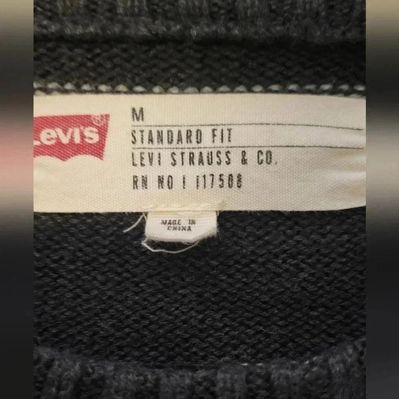Levi's Standard fit striped sweater, crew neck, Gray, men's size medium - Picture 9 of 9
